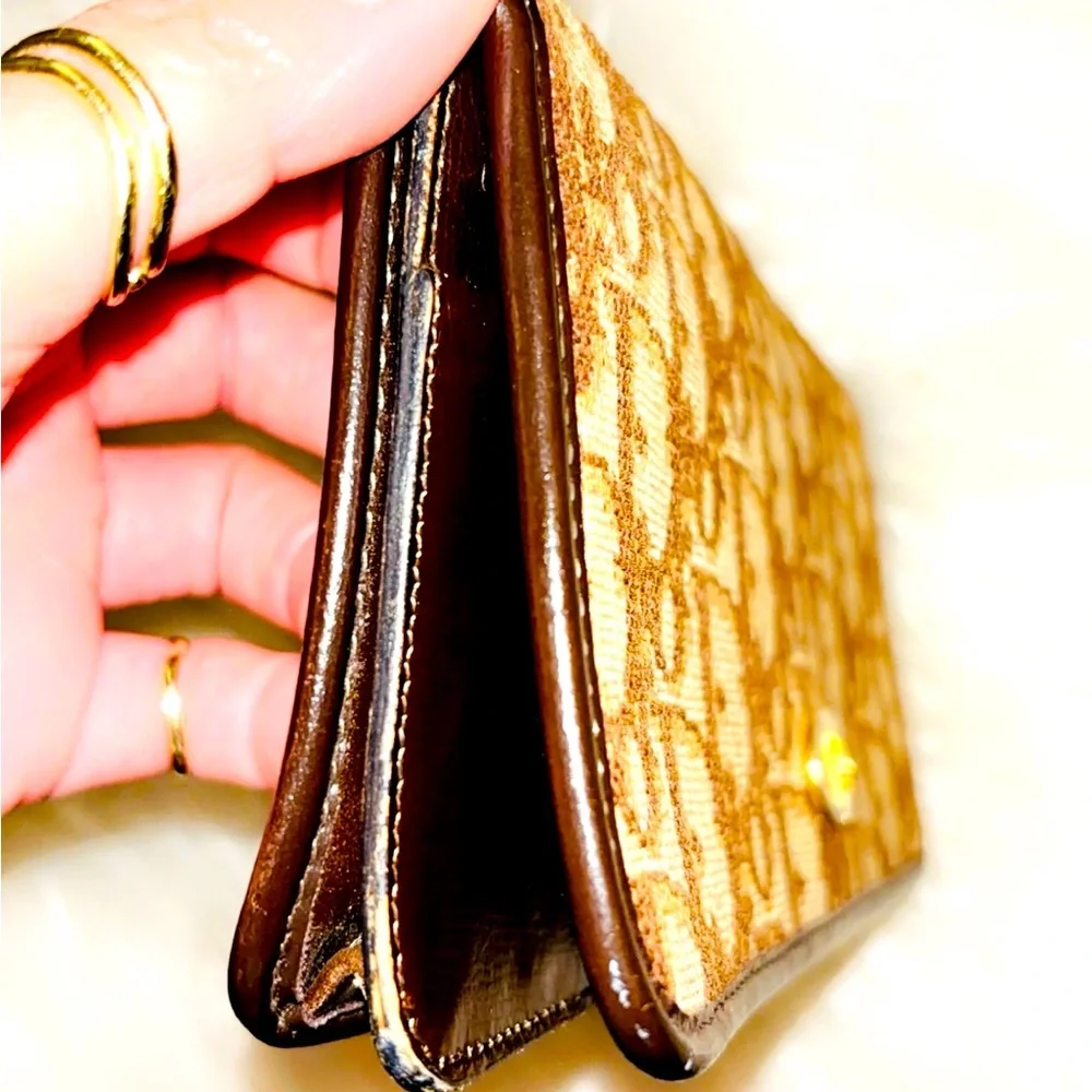 Authentic Dior Snap Wallet.